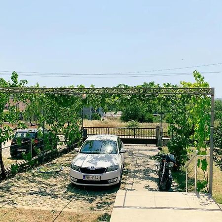 Peaceful, Cosy Tivat Guesthouse Luaran gambar