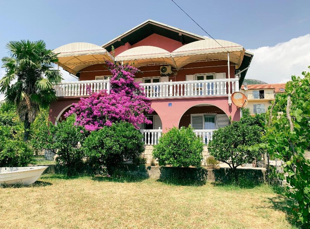 Peaceful, Cosy Tivat Guesthouse Luaran gambar