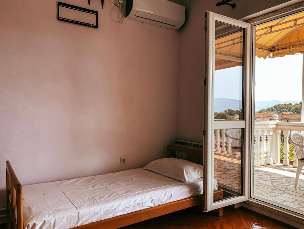 Peaceful, Cosy Tivat Guesthouse Luaran gambar