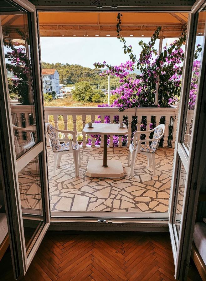 Peaceful, Cosy Tivat Guesthouse Luaran gambar