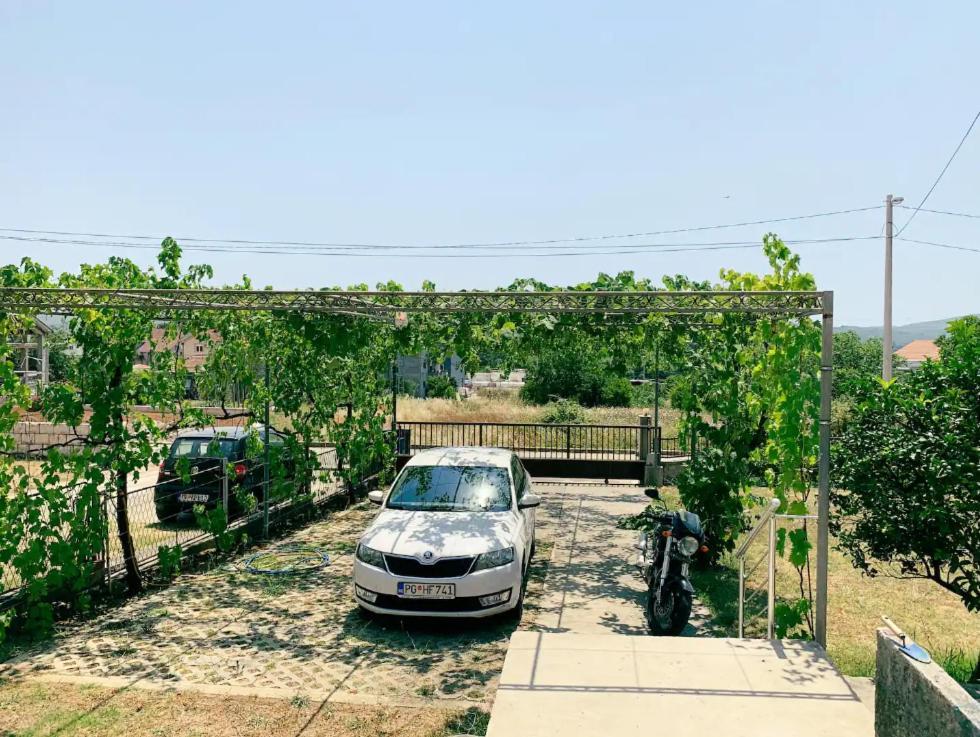 Peaceful, Cosy Tivat Guesthouse Luaran gambar
